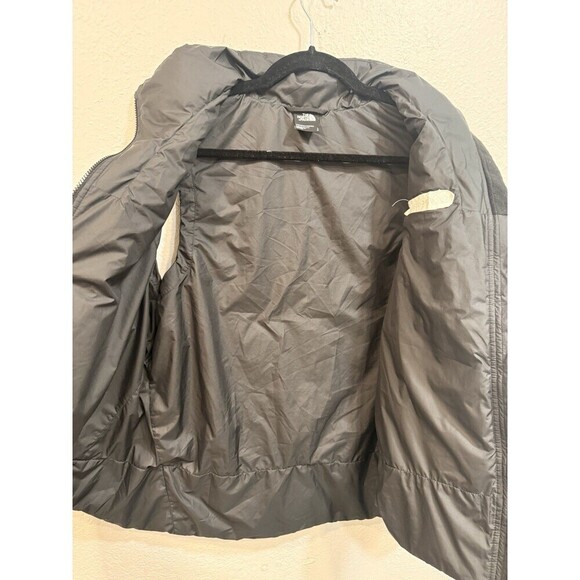 The North Face Everyday Insulated Puffer Vest Womens Large Has A Logo Black - Picture 10 of 11